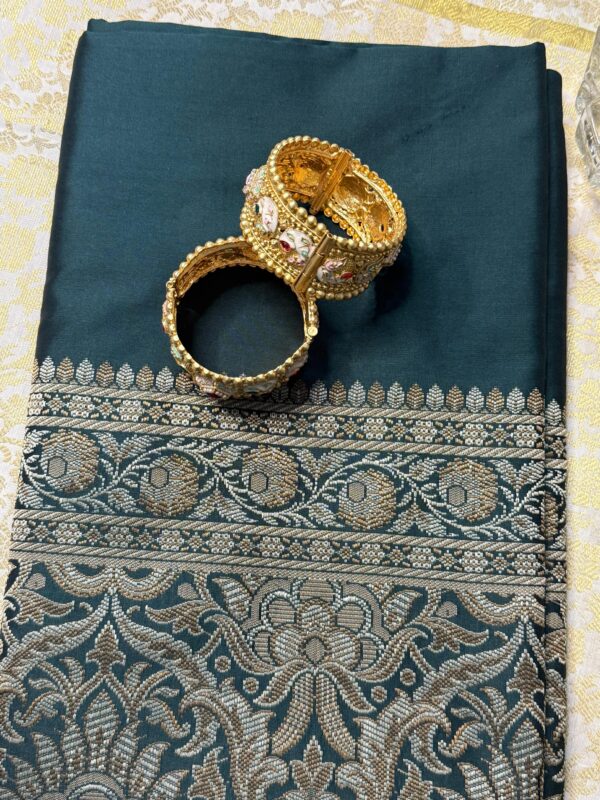 Grey Saree - Image 4