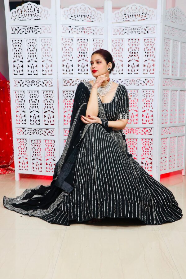Black Lahenga - Image 3