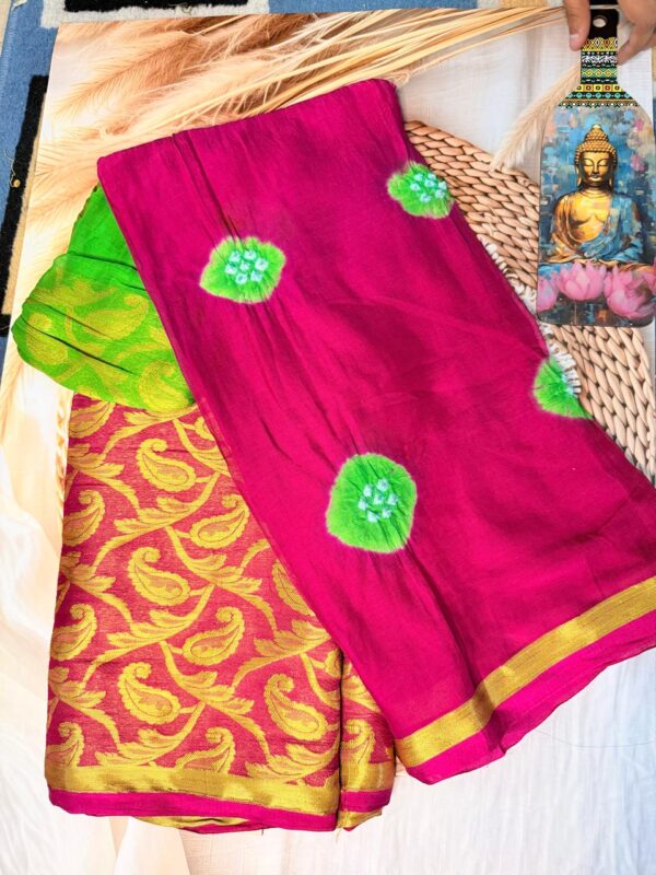 Gulaal Baandh Saree