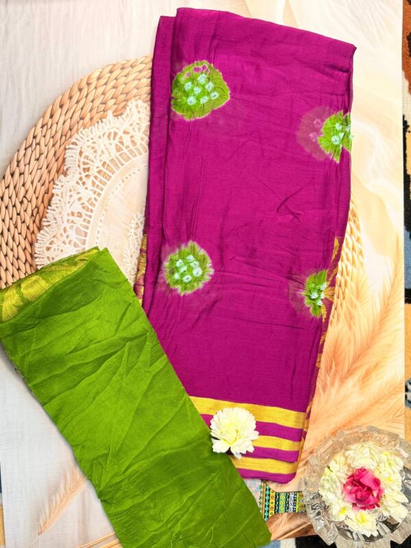 Gulaal Baandh Saree